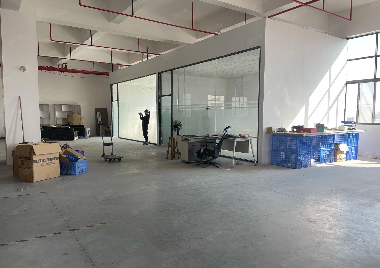 常平镇近高速科技园单层面积2100平剩两层4200平一二楼