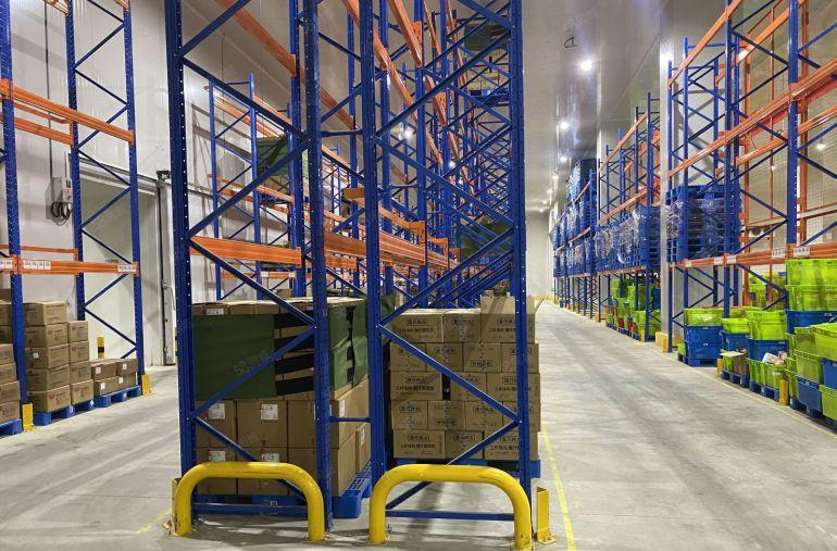 东莞常平刚出冻库冷库高标仓有卸货平台有打包场地零下18度