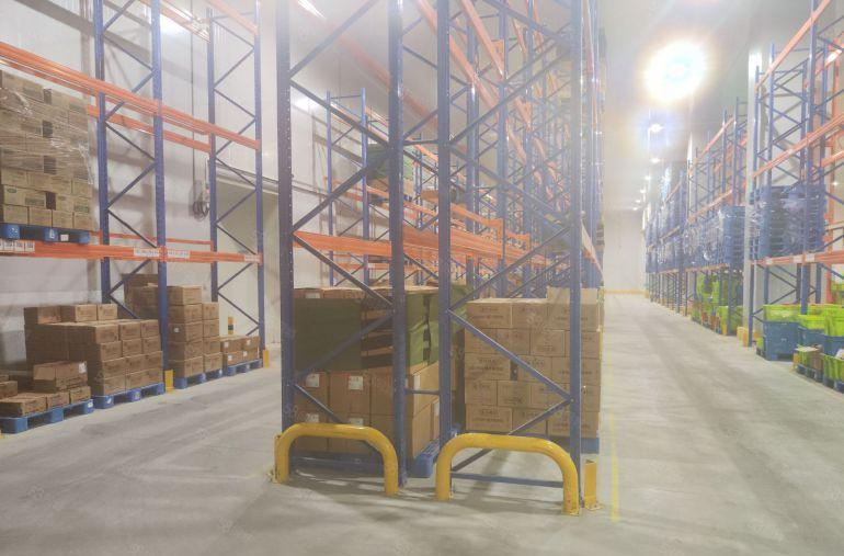 东莞常平刚出冻库冷库高标仓有卸货平台有打包场地零下18度