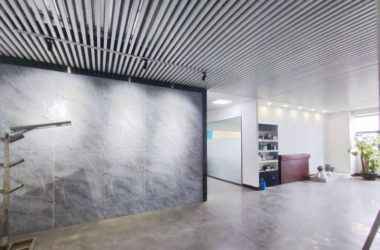 常平原房东工业园楼上精装修1000平厂房实际面积出租水电齐全