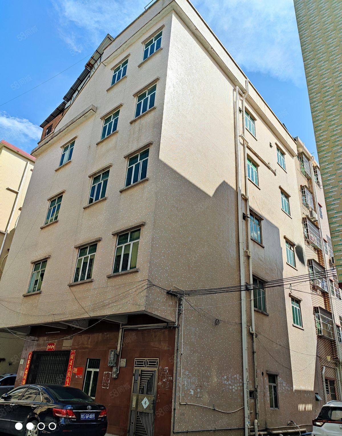 厂房出租 三楼200平方 可进拖头 元江元厂房 水电齐全