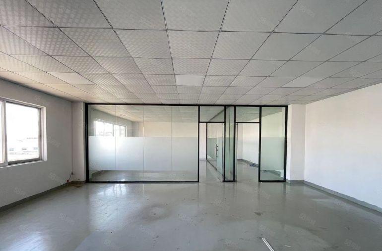 常平镇原房东新空出楼上一层1300平，带精装修办公室地坪漆