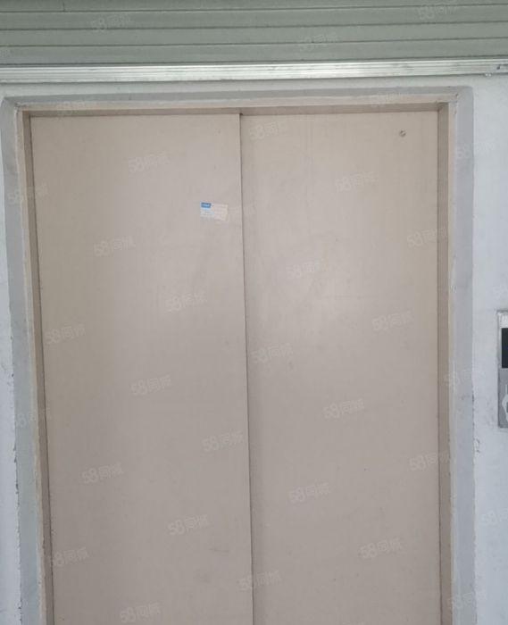 高新产业园2楼豪华装修办公室厂房1150平方便宜出租