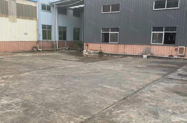 滴水8米！常平新出单一层3000平厂房出租，水电齐全