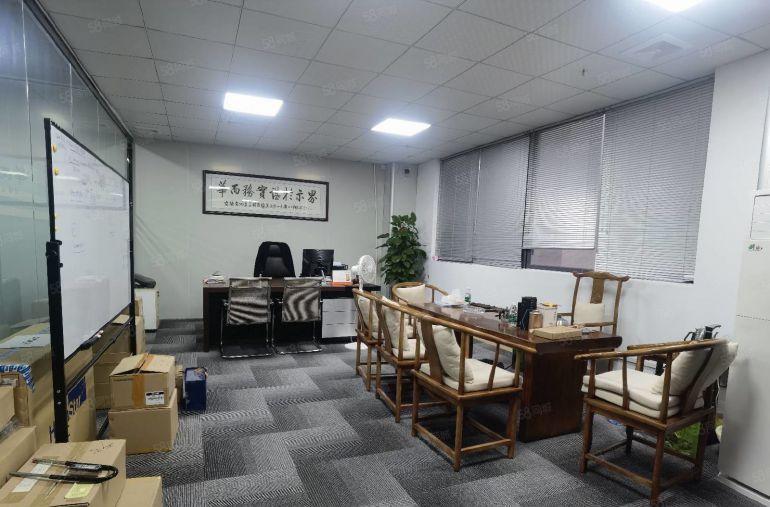 低价12元常平横江工业区1500平标准厂房可分带装修