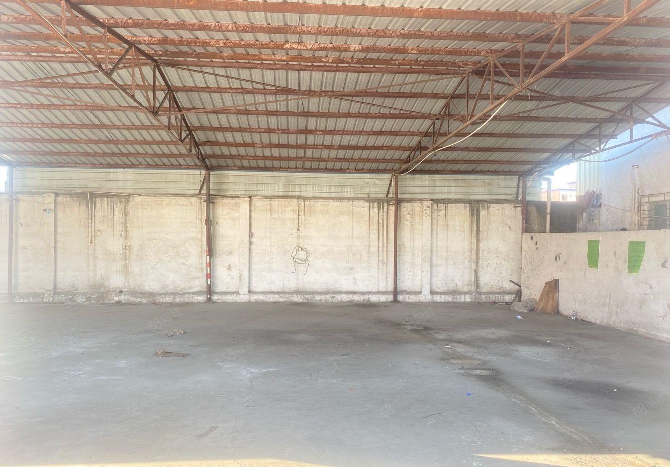 常平新出独门独低价厂房出租可做小污染可分租设备五金仓库空地大
