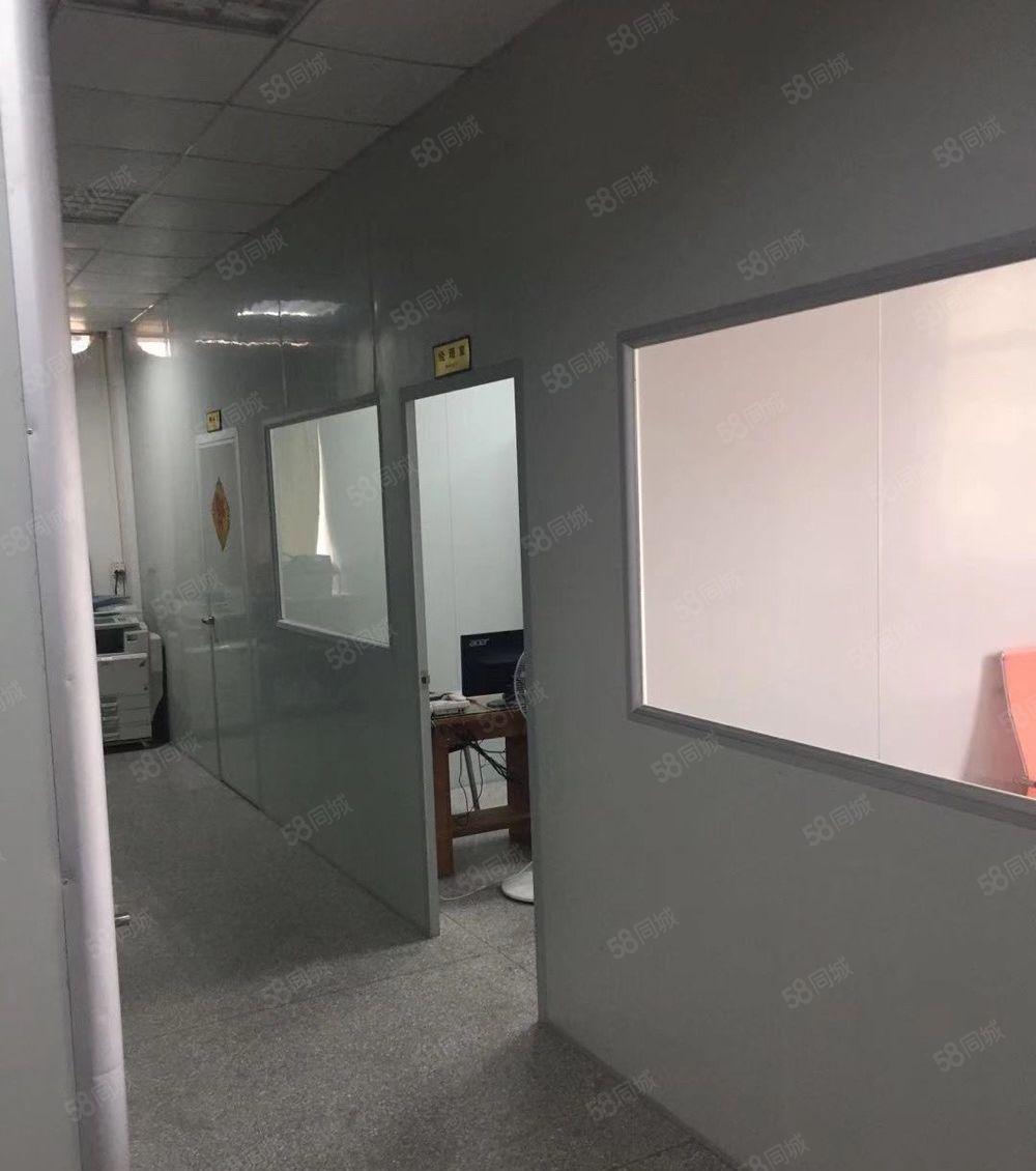 原房东分租标准厂房一楼800平方，层高5米，水电线路齐全