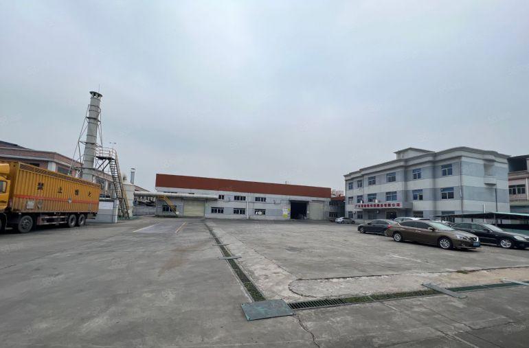 常平砖墙独院1万平方空地5000平方，带独立办公楼周边无居民