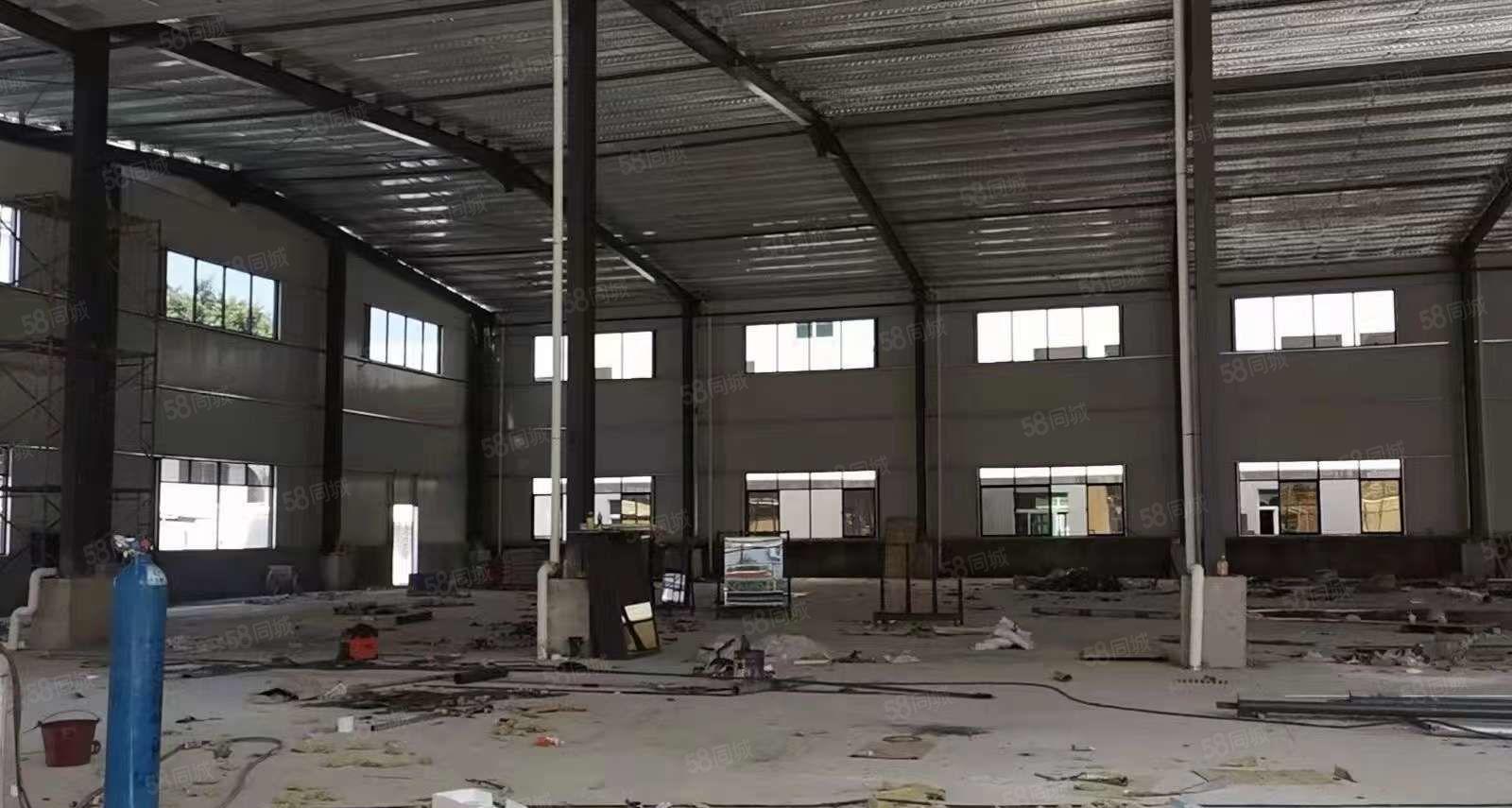 常平镇新建钢结构厂房3500平用电不限办公楼800平滴水八米