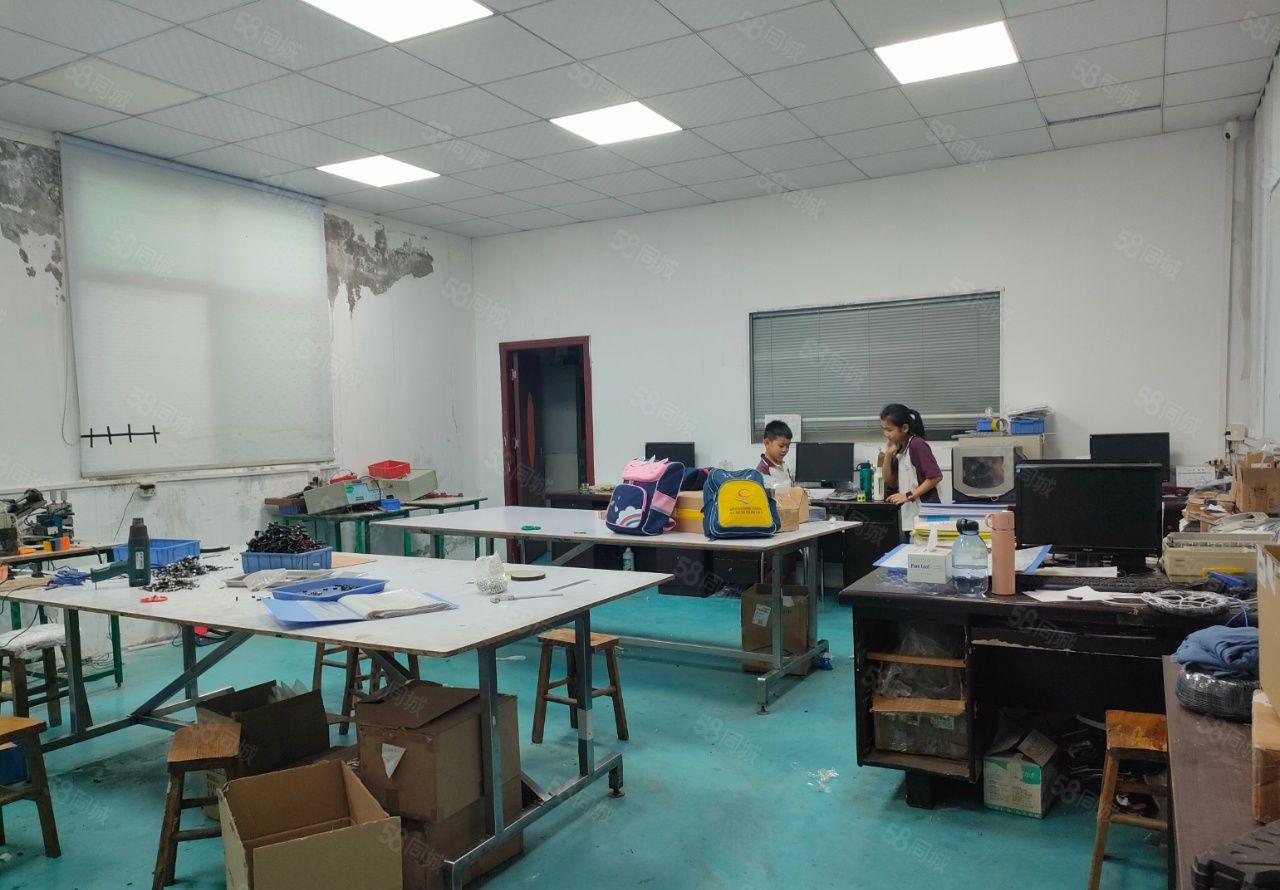 低价出租 实际面积单一层  带现成装修 有办公室 价格便宜