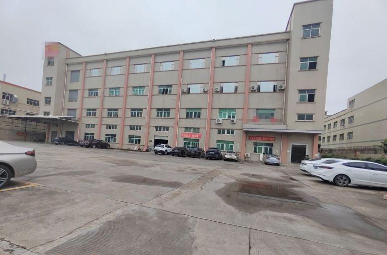 常平靠黄江新出原房东标准厂房4楼2500平带办公室全新地坪漆