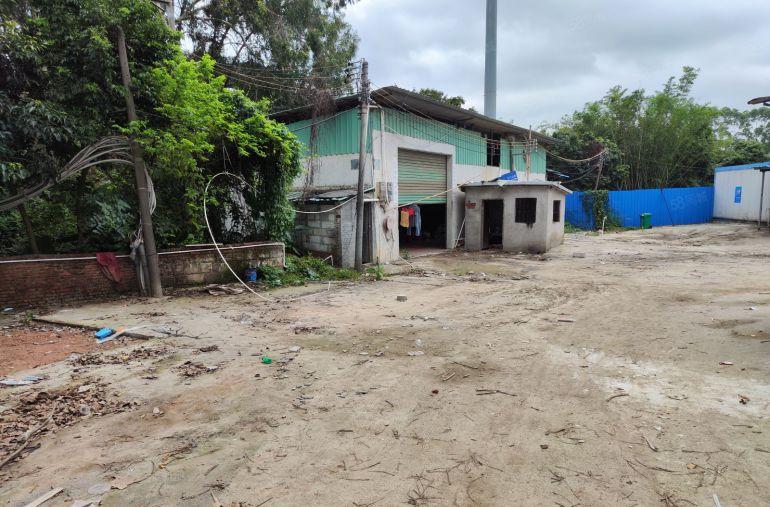 适合破碎废品回收有噪音做仓库的厂房位于常平镇超大空地10块钱