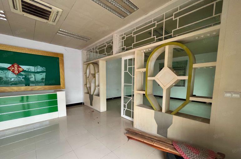 常平原房东标准独院6000平空地2000平适合塑胶模具等