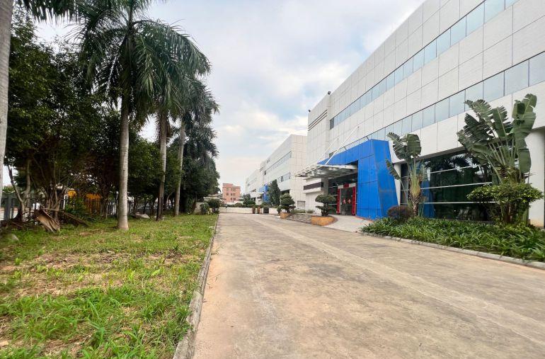 常平大路边厂房原房东独门独院 单一层10米高 宿舍可按需