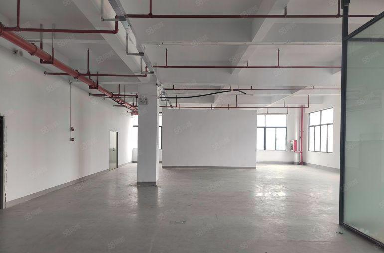 常平镇原房东标准二楼800平方厂房出租，价格便宜，形象超好