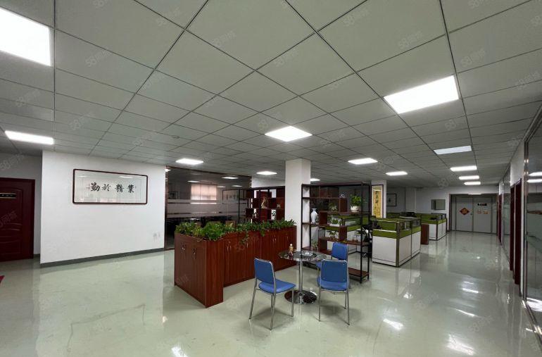 常平精装修楼上1200平方，水电现成，拎包生产