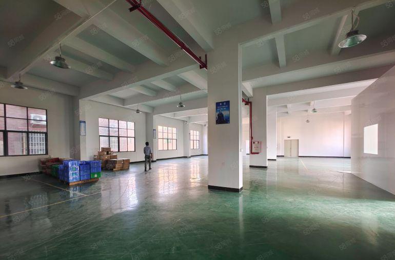 常平镇原房东标准二楼1000平方厂房出租，形象超好，价格便宜