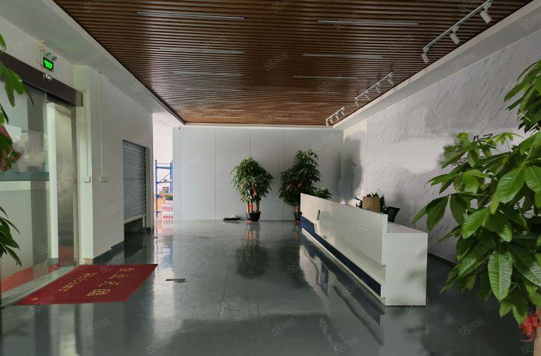 常平镇原房东标准1600平厂房出租，实际面积，形象好交通便利