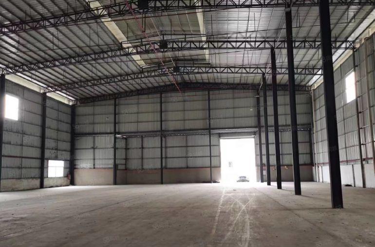 常平镇原房东钢构单一层1200平方厂房出租，空地大，交通便利