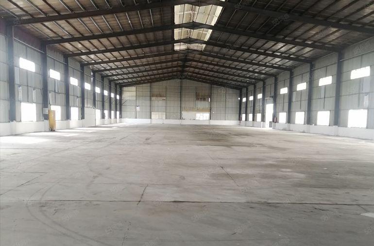 常平镇原房东单一层2800平方厂房出租，滴水9米，空地超大