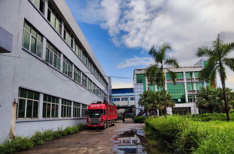 常平本地房东急租独院花园厂房，1楼6米高，楼上5米，有办公楼