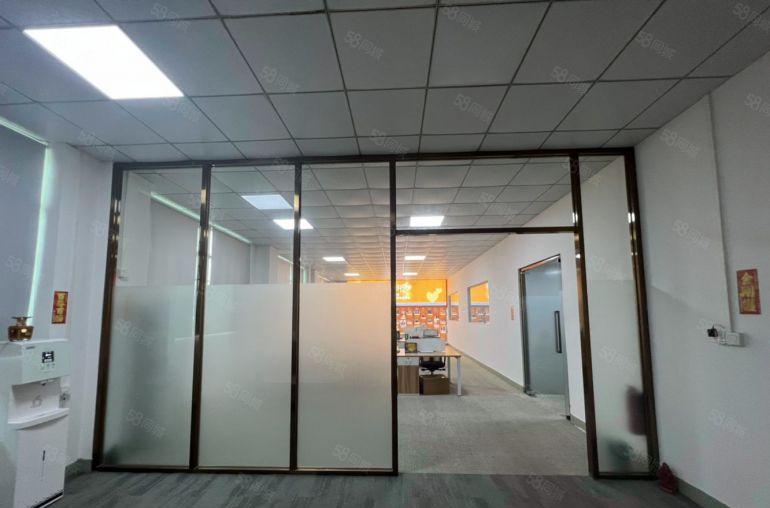 9元红本精装修楼上2500平方，水电齐全，拎包生产