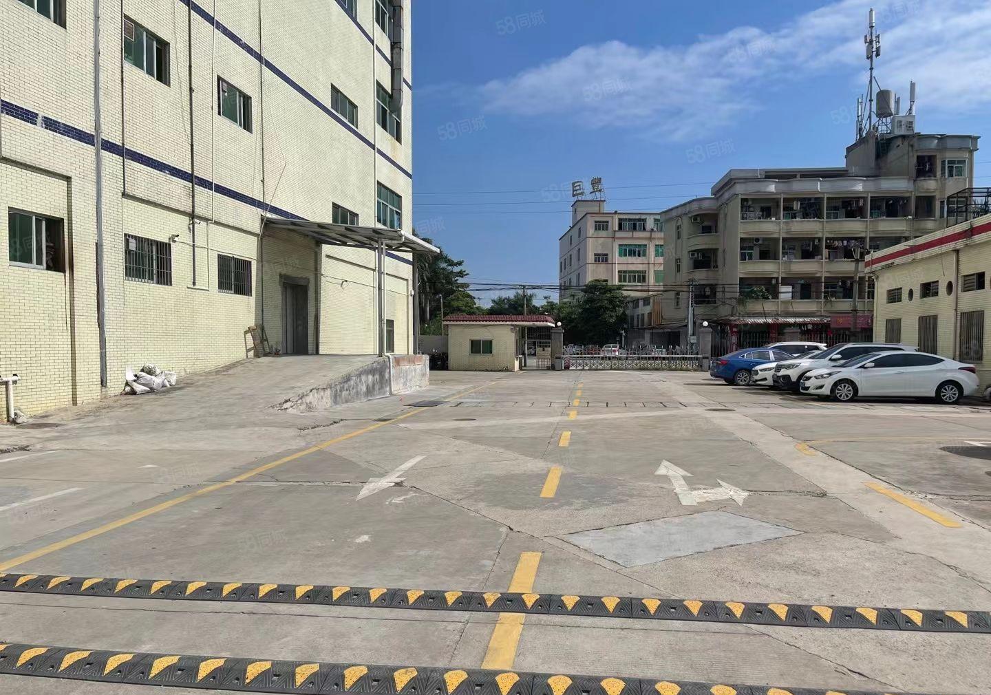 常平镇花园式空地超大带卸货平台厂房，分租楼上5200平