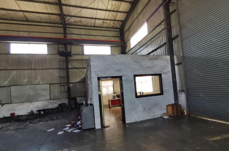 常平桥头原房东独栋车间600平方高度9米，现成航车，办公室。