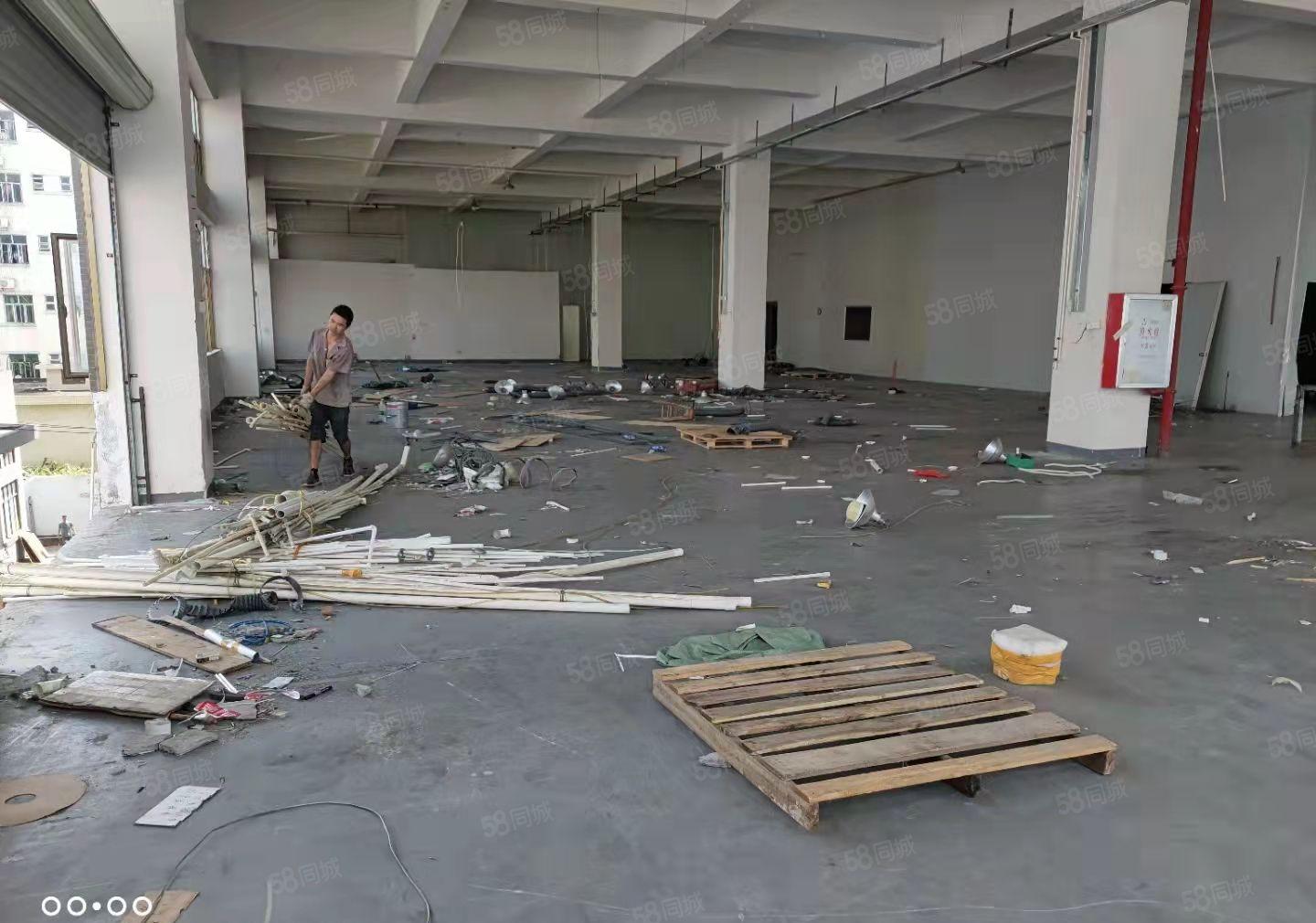 东莞重工业厂房 三吨货梯承重1.5吨高6米二楼三楼低价出租