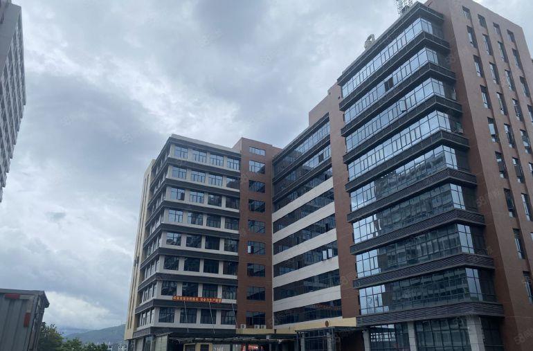 常平镇原房东红本全新厂房玻璃幕墙，形象高大上，大小都可分租。