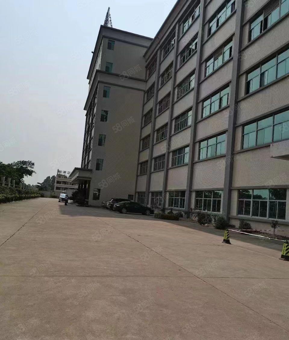 常平袁山贝新出三层原房东厂房5100平方，带环评，空地大