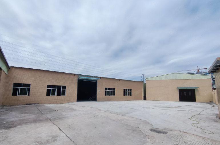 常平原房东单一层独院3500平空地大高度8米，低价出租可分租