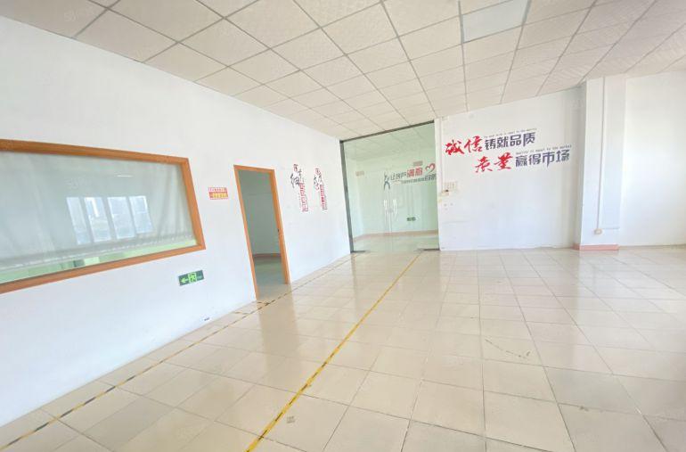 常平   原房东  楼上 现成装修   适合电子电商五金组等