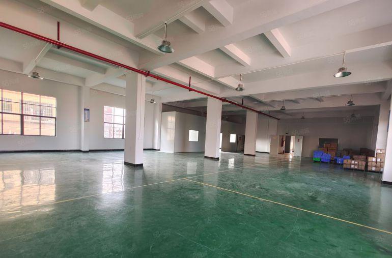 常平镇原房东标准二楼1000平方厂房出租，形象超好，价格便宜