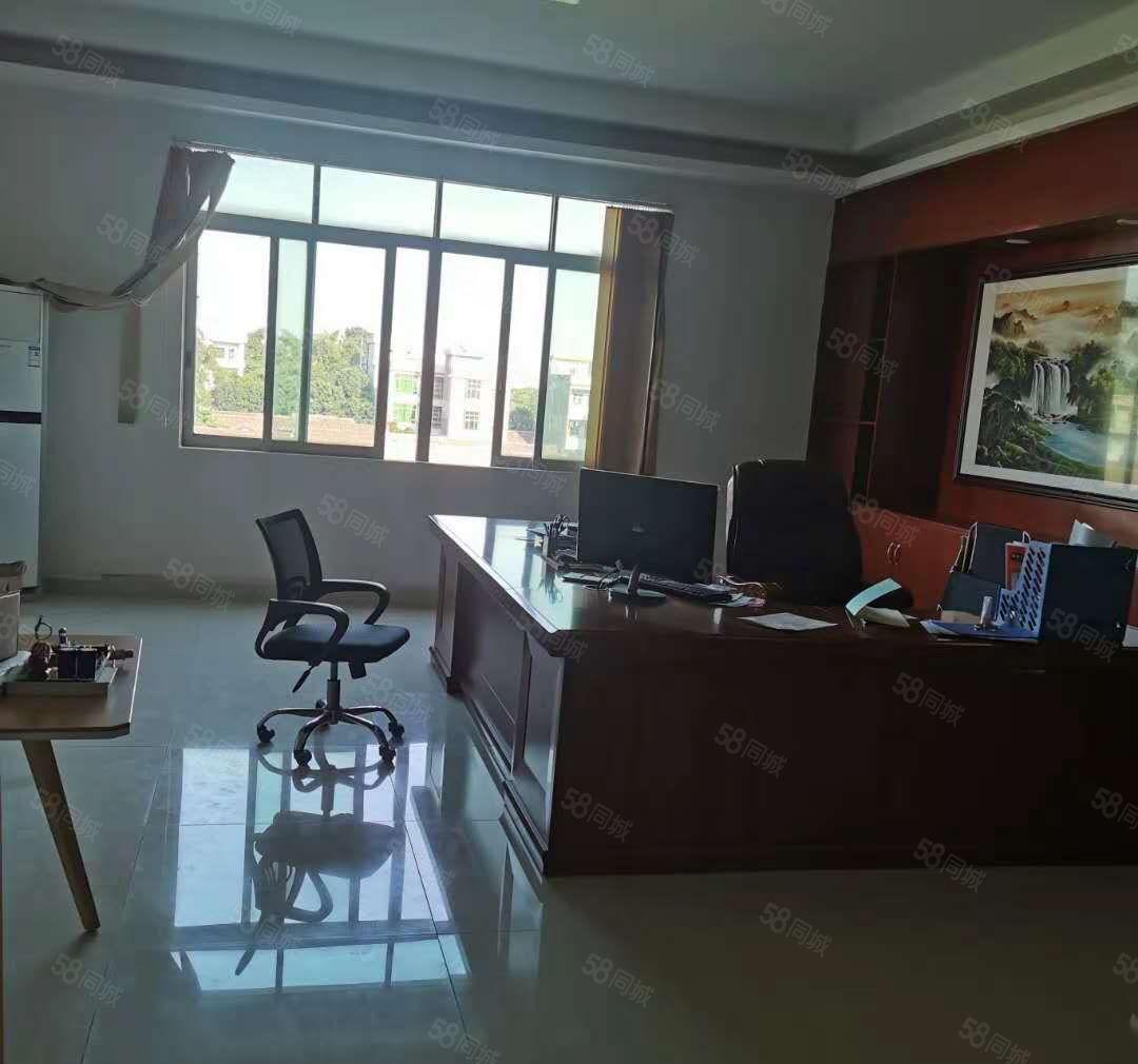 常平木伦新出花园氏厂房二楼2100平方，现成装修地坪漆办公室