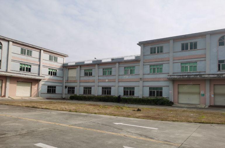 常平黄泥塘村空地大两层带装修低价单层2000平方易招工可分租