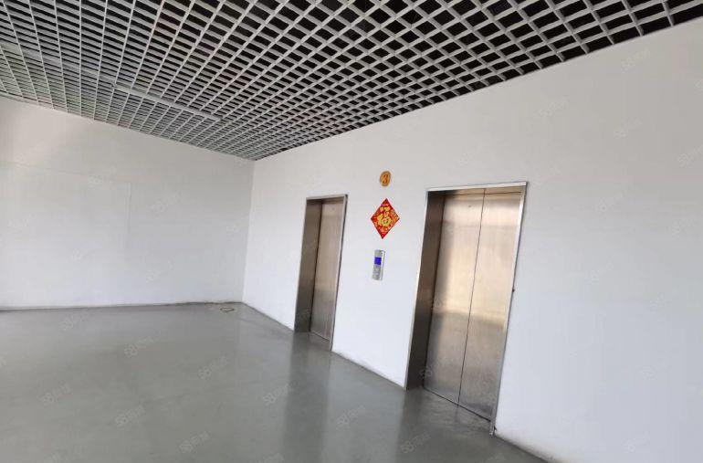 9.9元常平白石岗楼上带装修整层2000平低价厂房出租空地大