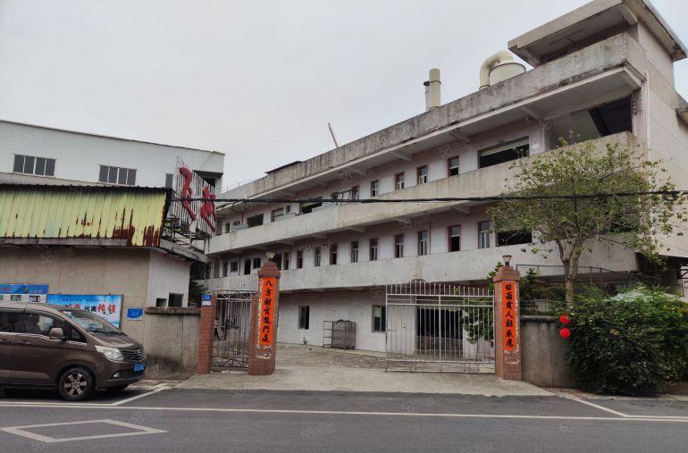 常平新出村委标准独院实际面积13块钱，价格便宜，空间很大。