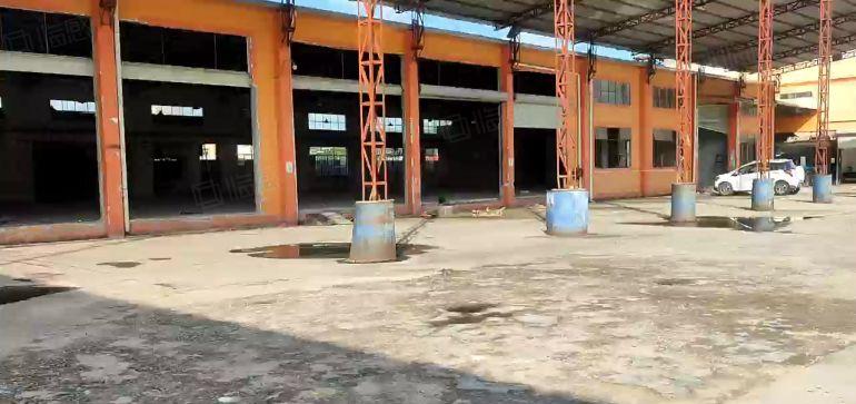 常平镇新空出超大空地厂房，空地可免费使用，300平方起租！