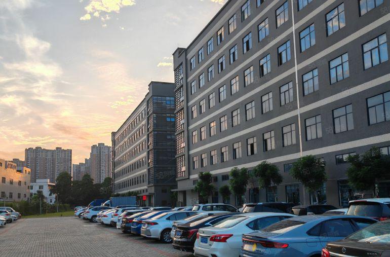 厚街错三屯西环路附近全新厂房一楼