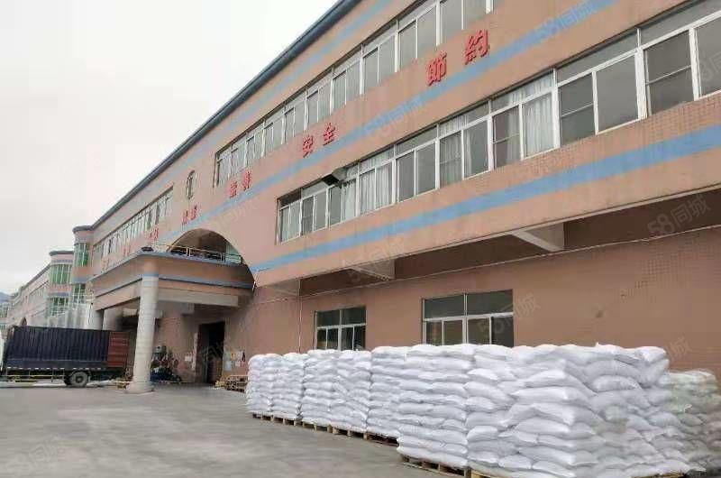 厚街原房东独门独门3层5500平水电齐全厂房出租！