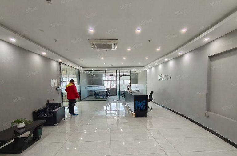 厚街新空出整层3400平，鞋业国际贸易有限公司。豪华版精装修