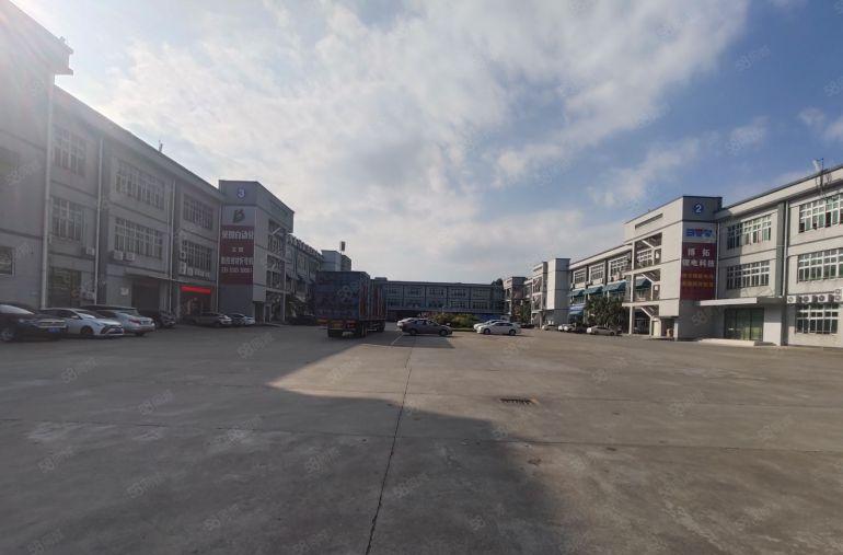 厚街 花园式楼上厂房出租 水电齐全 空地大 拖头可掉头