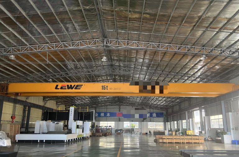 厚街陈屋单一层2000平滴水8米无柱子带10吨行车水电齐全