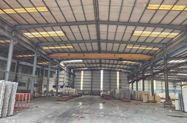 现成行车单一层钢构厂房 滴水8米 适合大理石 模具 压铸等等