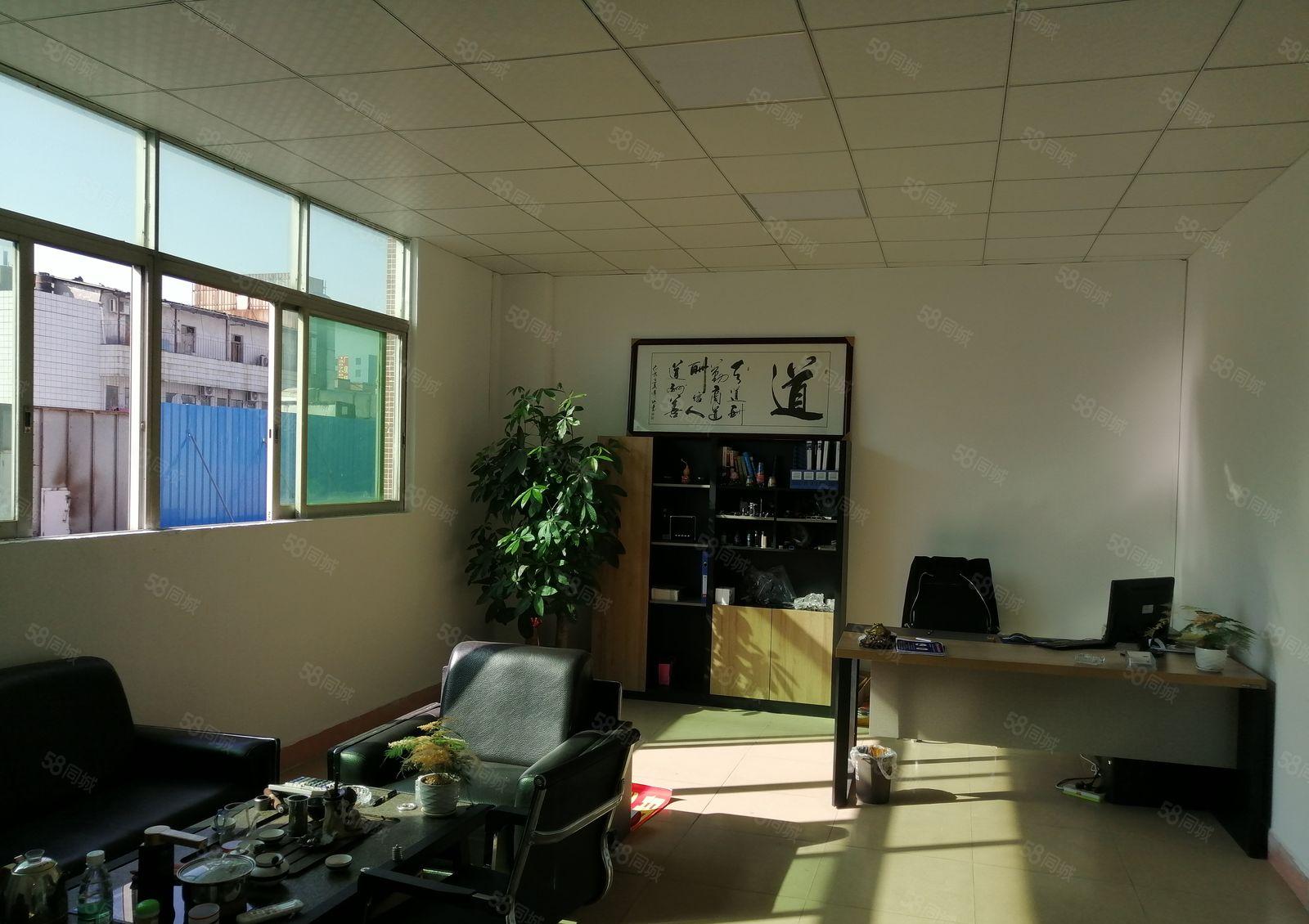 厚街原房东独门独门3层5500平水电齐全厂房出租！