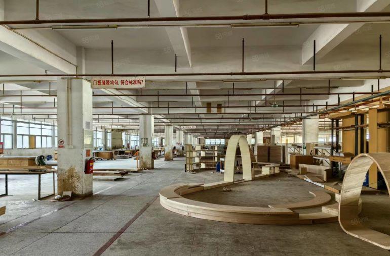 厚街家具大道旁带喷油家具厂房原房东独门独院水电办公室齐全.