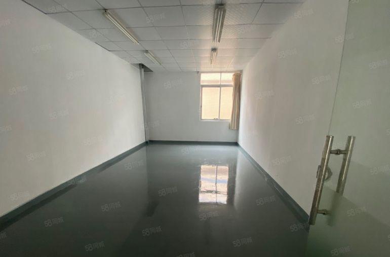 厚街新出楼上1250平方厂房低价出租现成装修原房东直租