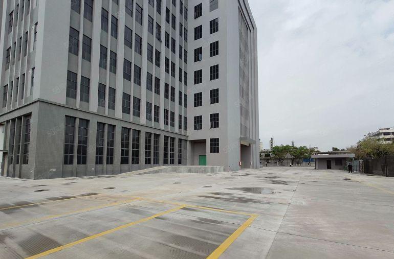 全新标准独院厂房 证件齐全 空地大 带卸货平台 适合各种行业