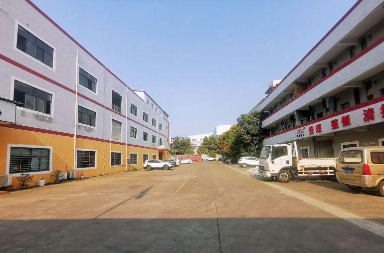 东莞厚街镇独门独院厂房出租，园区带3000平方空地用，形象好